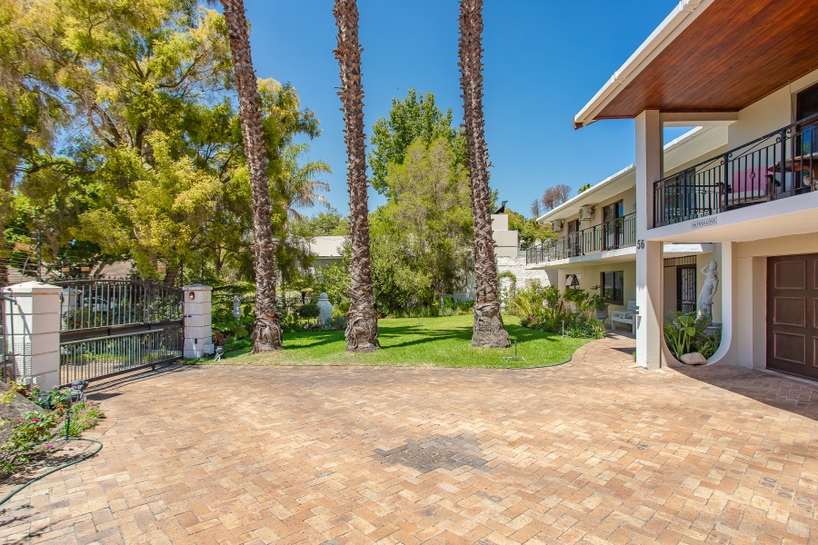 6 Bedroom Property for Sale in Groenvlei Western Cape